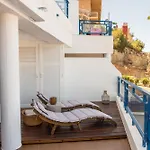 Private With Stunning Ocean Views And Sunset. アパート タウリト