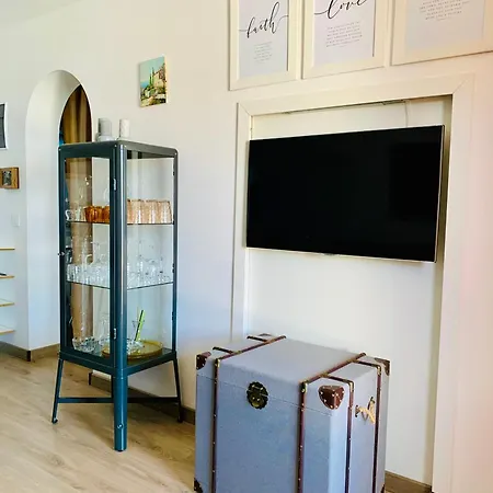 Apartment Private With Stunning Ocean Views And Sunset.