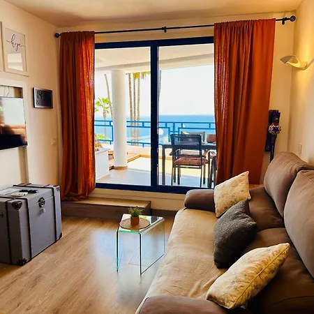 Private With Stunning Ocean Views And Sunset. *