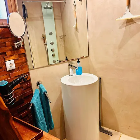 Lägenhet Private With Stunning Ocean Views And Sunset. *