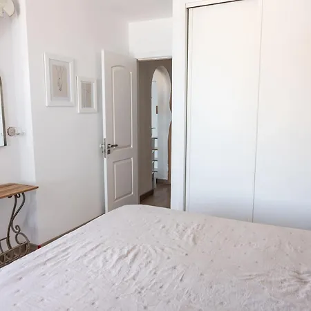 アパート Private With Stunning Ocean Views And Sunset. タウリト