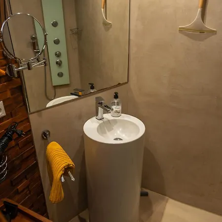 Private With Stunning Ocean Views And Sunset. شقة