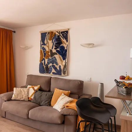 Private With Stunning Ocean Views And Sunset. شقة